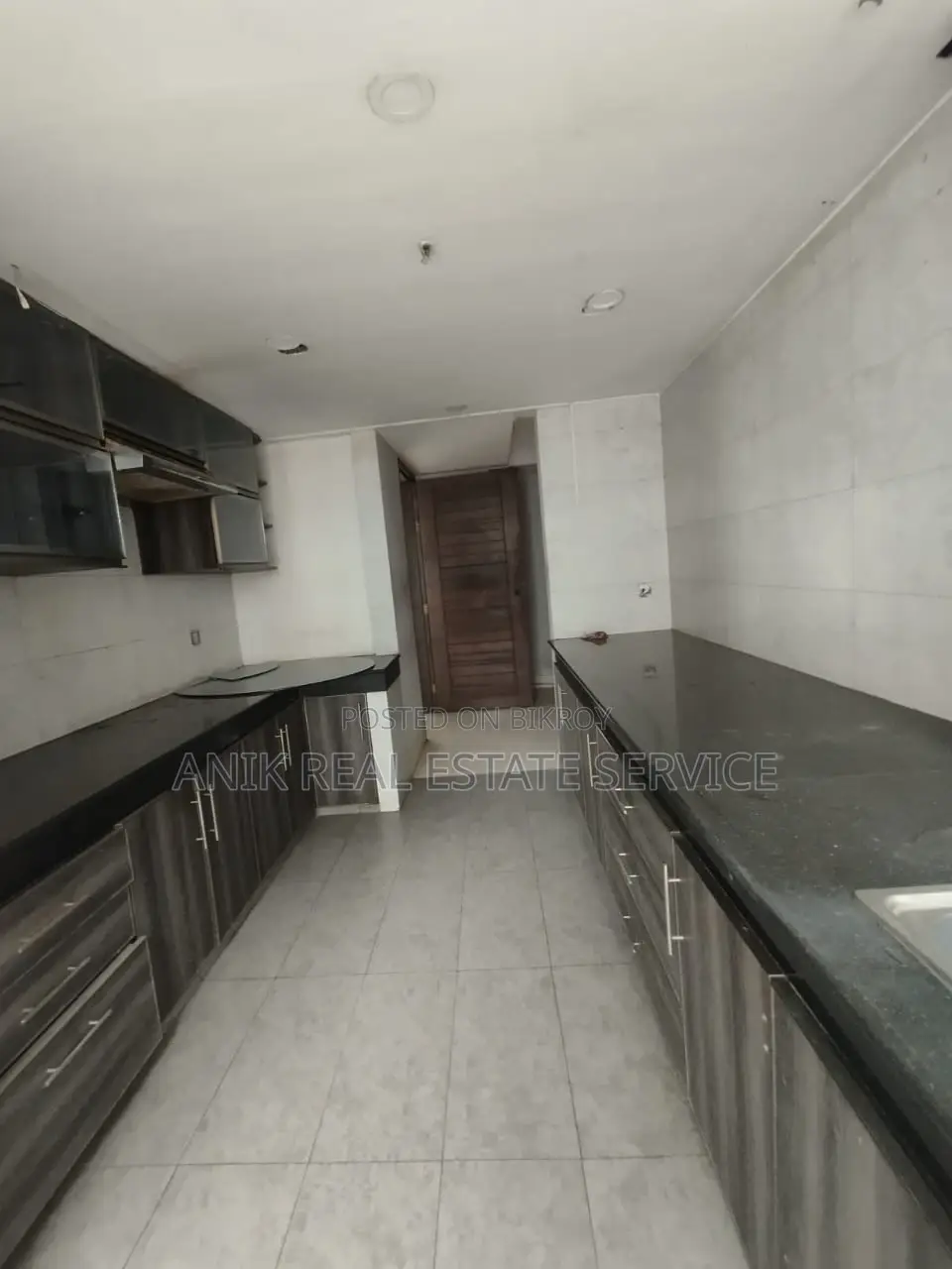 Swmming Pool Gym 3600 Sft Un Farnised Flat Rent At Gulshan 2