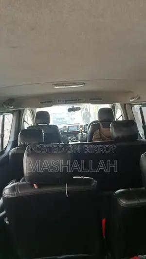 Toyota Hiace 2013