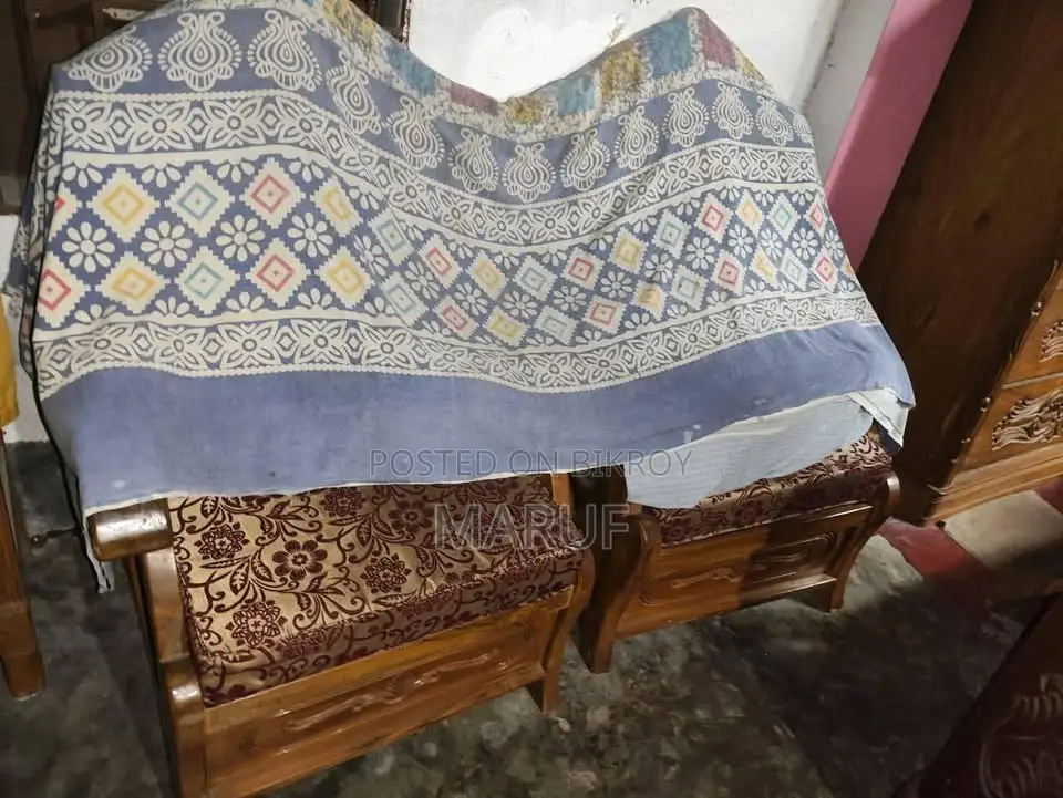 সেগুন কাঠের বানানো সোফা ৫সেট