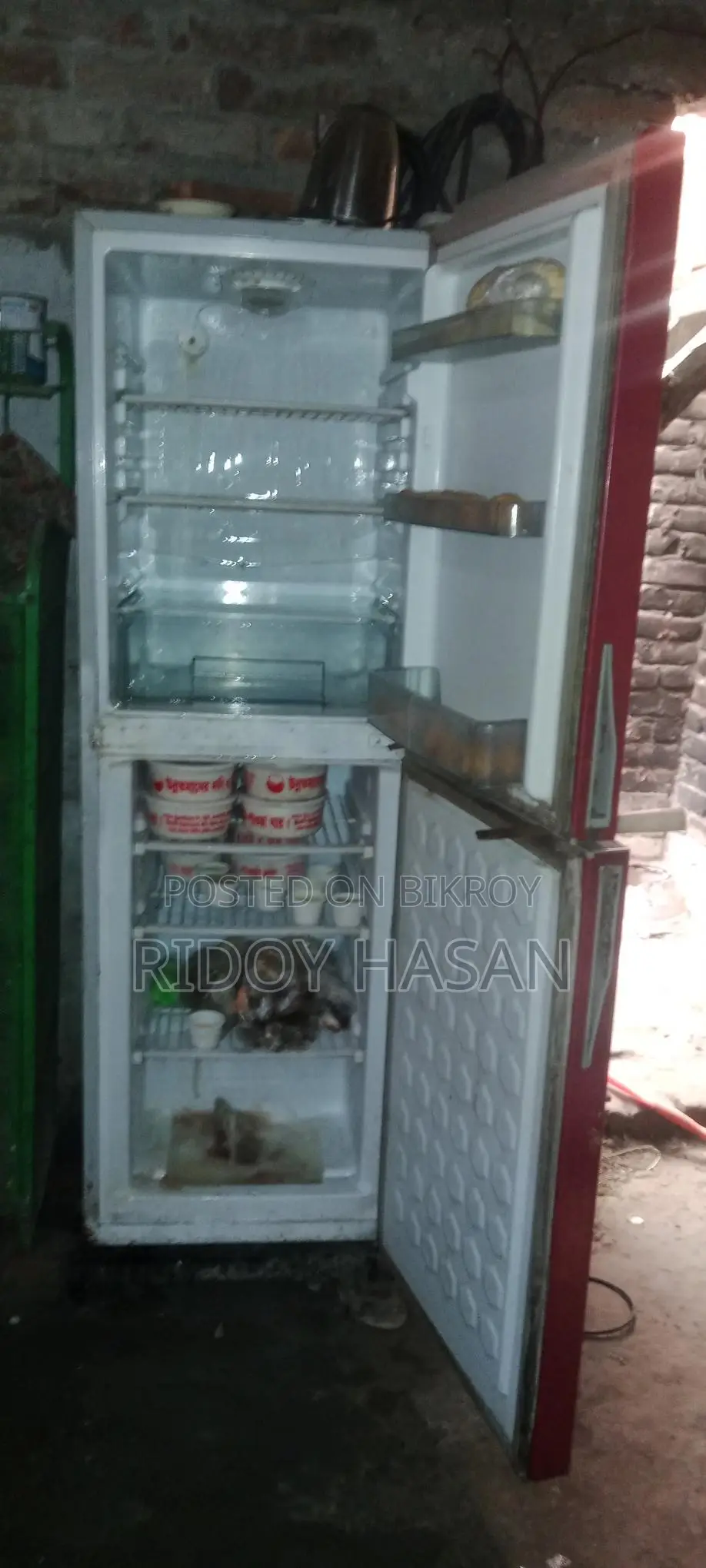 252 Liter Fridge in Excellent Condition