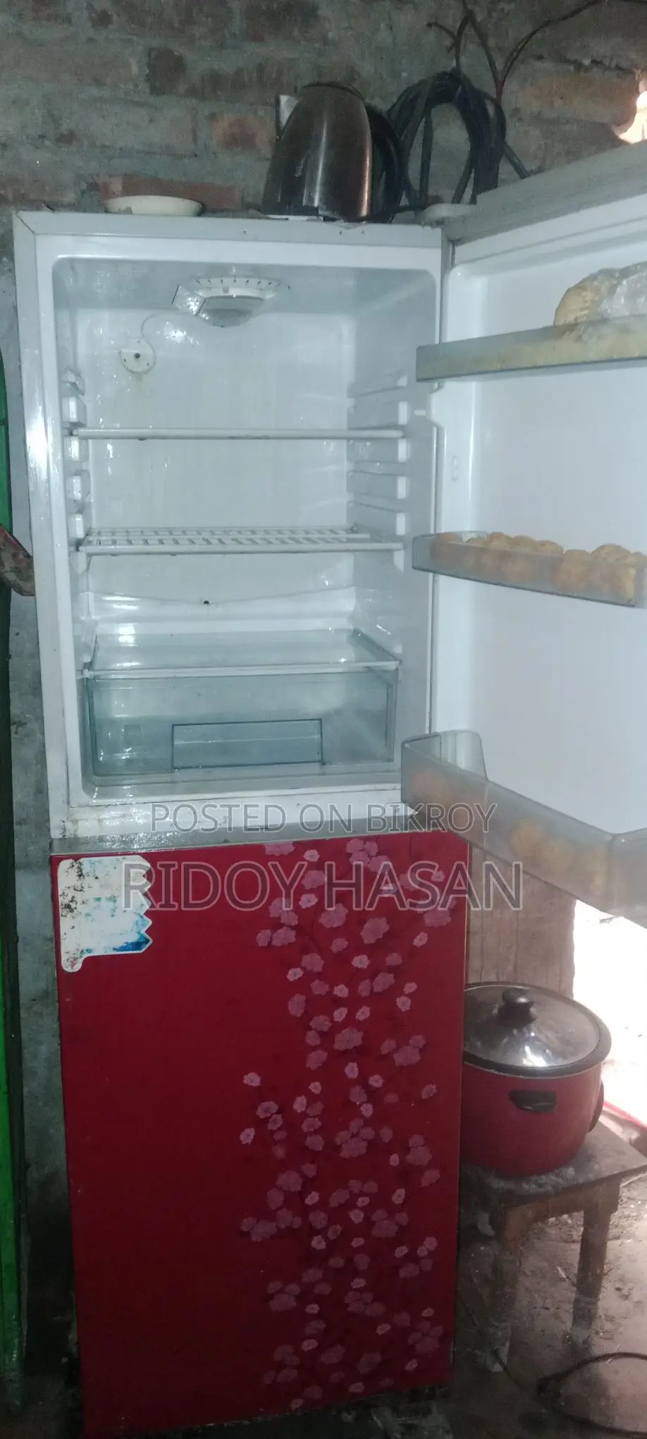 252 Liter Fridge in Excellent Condition