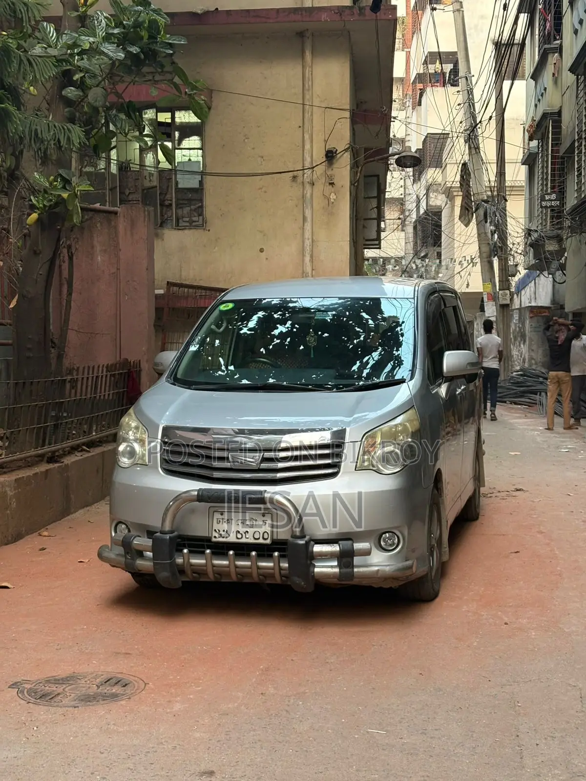 Toyota Noah X Package 2011