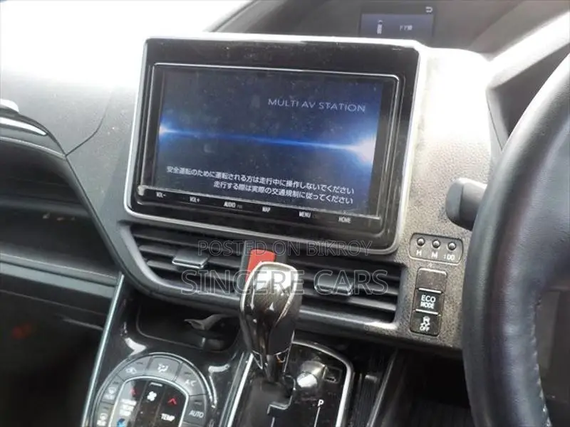 Toyota Esquire GI PREMIUM NON-HYB 2021