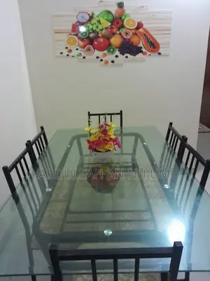 Regal থেকে ডাইনিং টেবিল