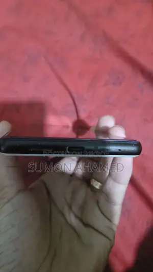 Google Pixel 6 . (Used)