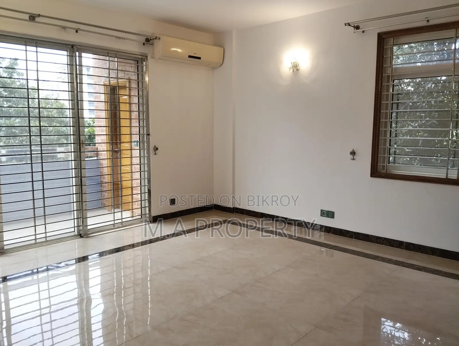 WELL DECORATED 5 BED APARTMENT FOR RENT IN GULSHAN 2