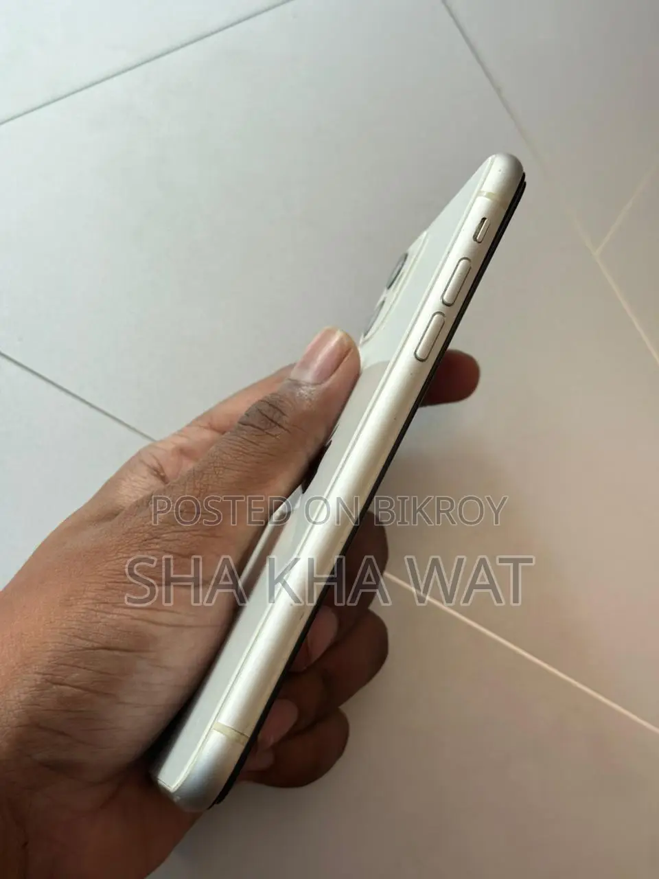 Apple iPhone 11 (Used)