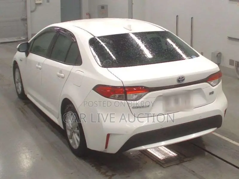 Toyota Corolla HYBRID 2021