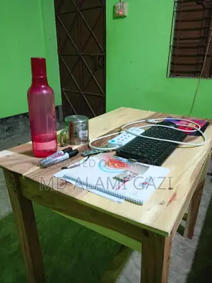 টেবিল বিক্রি হবে