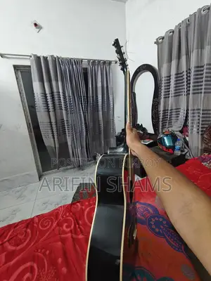 অ্যাক্স গিটার