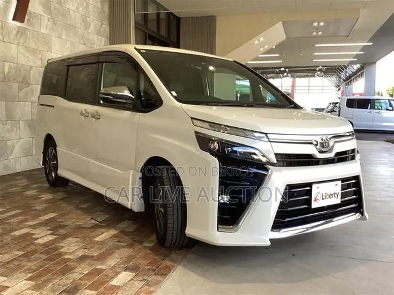 Toyota Voxy ZS KIRAMEKI HYBRID 2020