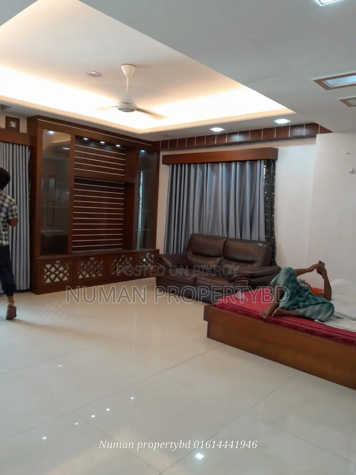 4000sq 4-bedroom Full Luxury Semi Furnished Interior Design Flat Rent