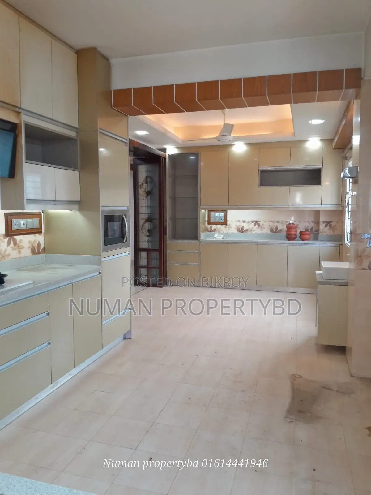 4000sq 4-bedroom Full Luxury Semi Furnished Interior Design Flat Rent