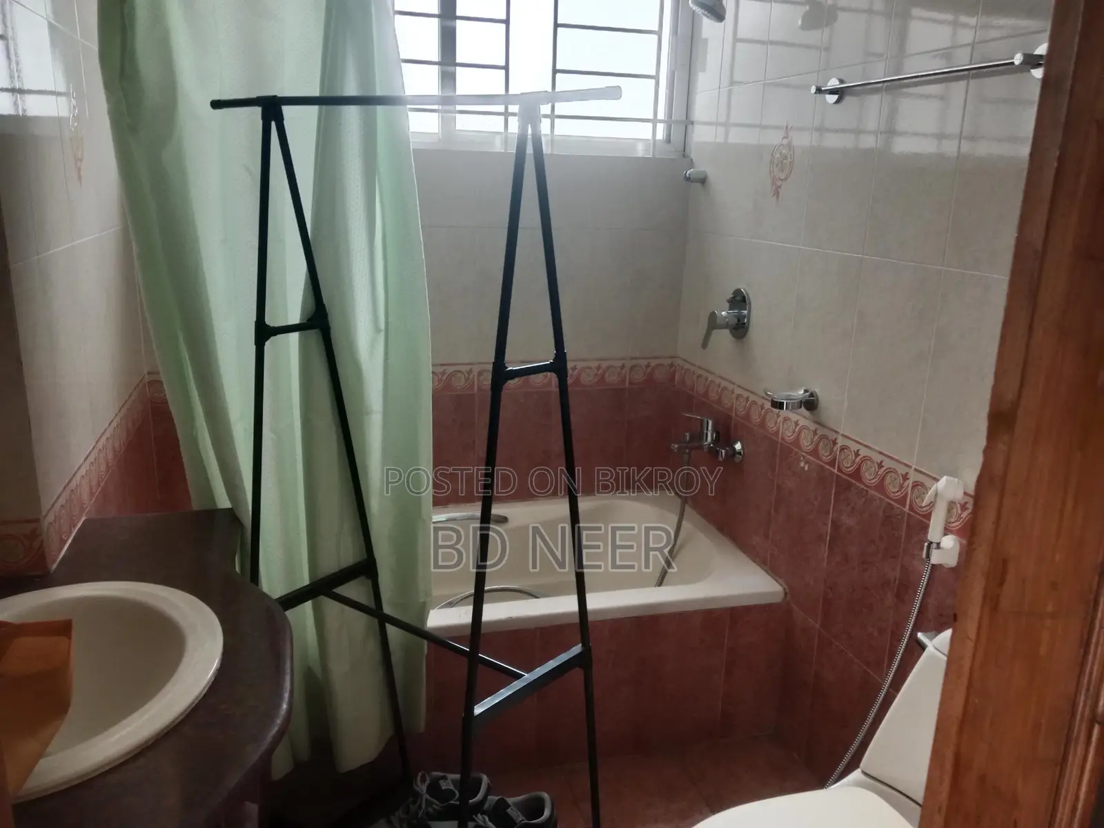 beautiful looking 3 Bed room apt rent in Gulshan 2