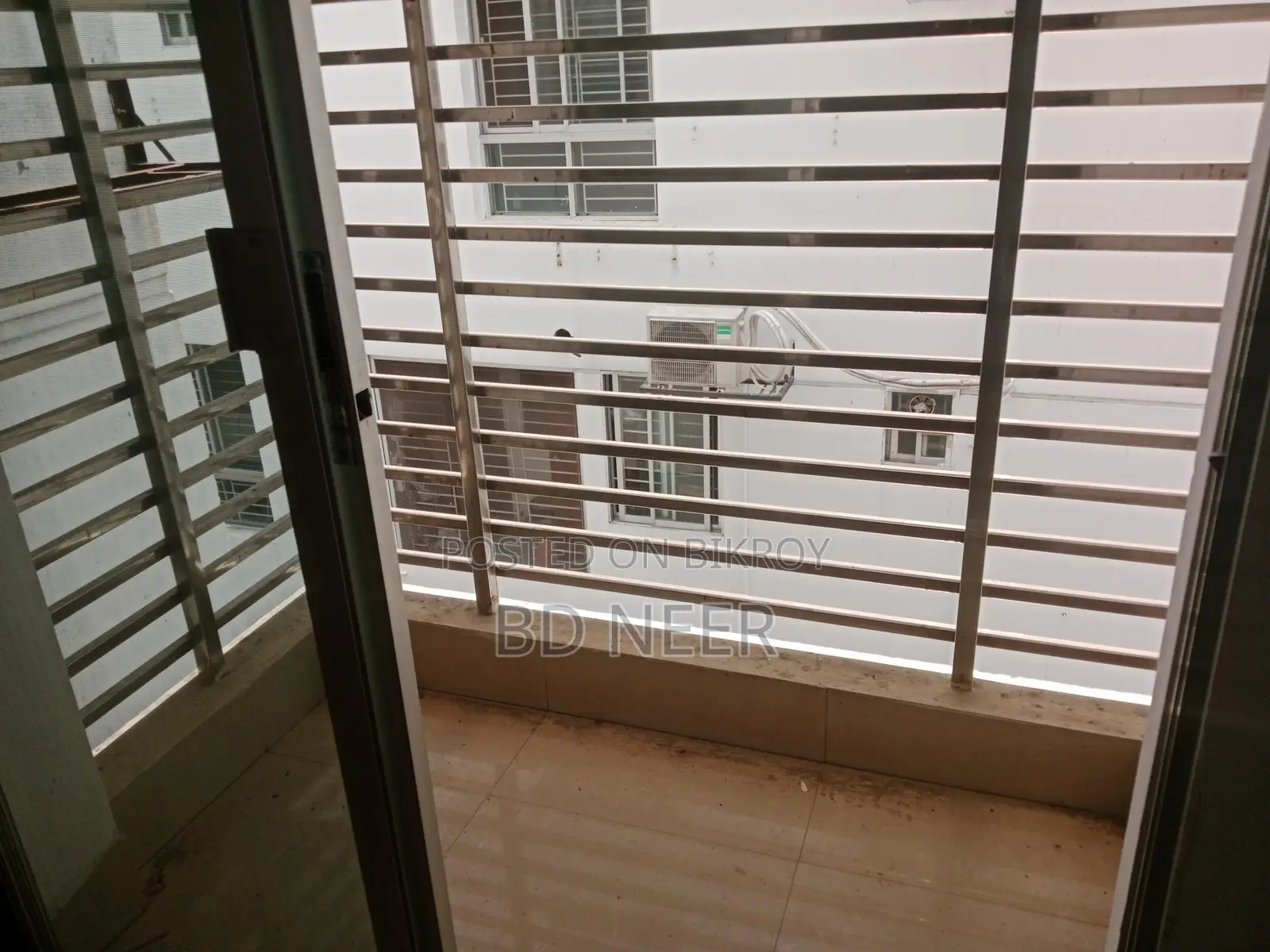 beautiful looking 3 Bed room apt rent in Gulshan 2