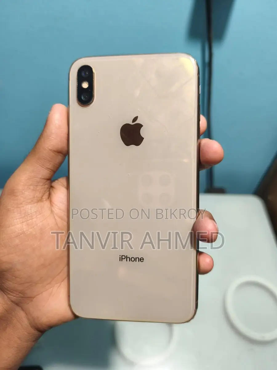 Apple iPhone XS Max . (Used)