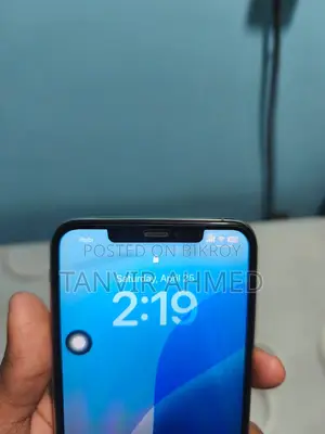 Apple iPhone XS Max . (Used)