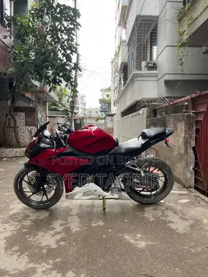Honda CBR 2017 Red