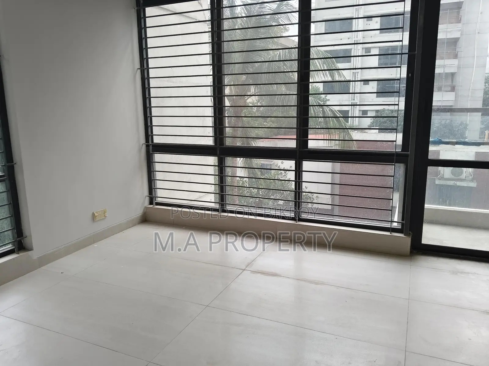 Rent 4-Bed Apartment in Gulshan North 3500sqft
