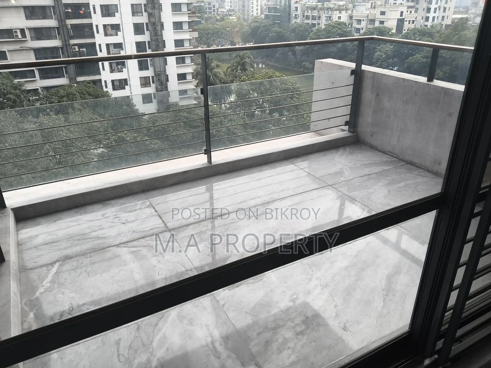 Rent 4-Bed Apartment in Gulshan North 3500sqft