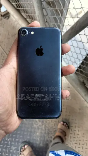 Apple iPhone 7 (ব্যবহৃত)