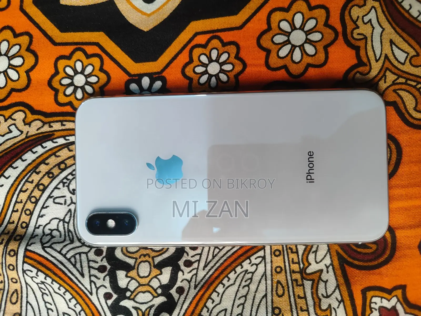Apple iPhone X (Used)