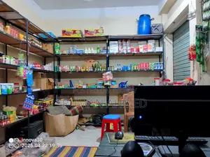 শপ ডিসপ্লে রেক