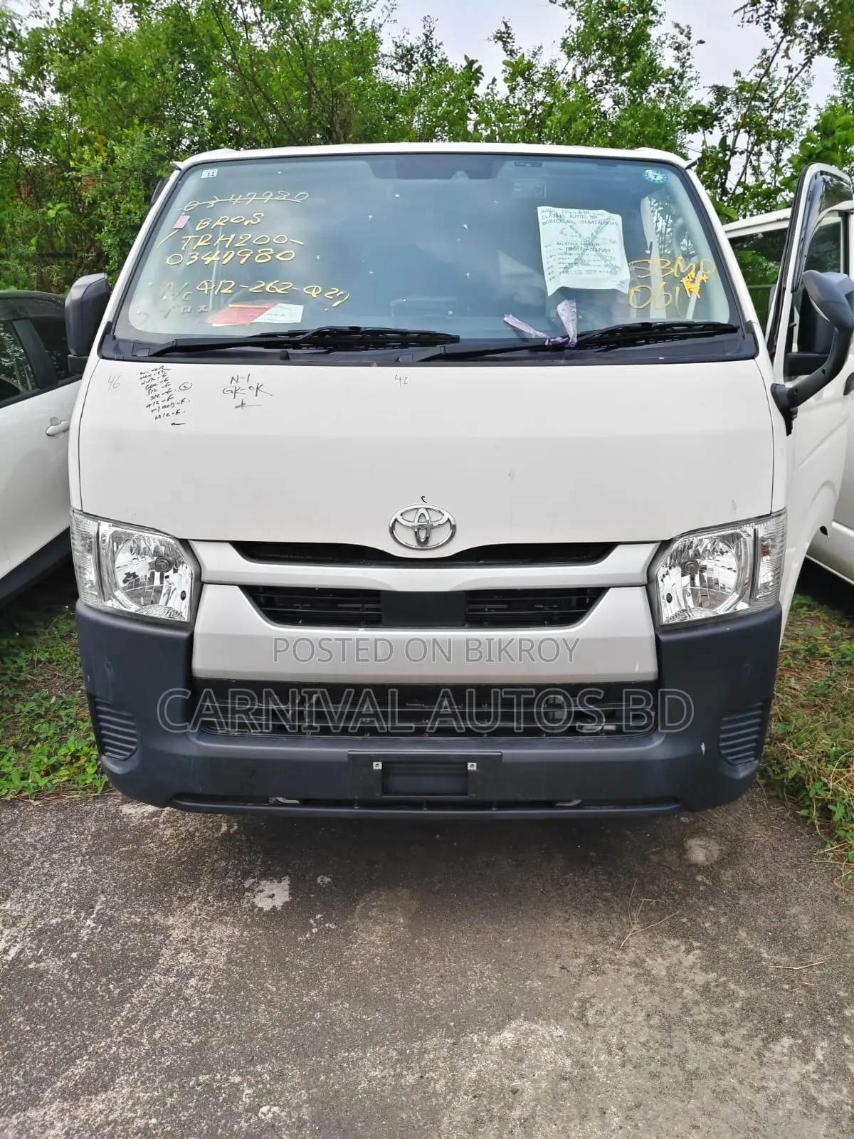 Toyota HiAce 2021 Black