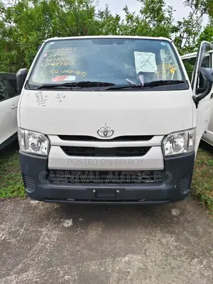 Toyota HiAce 2021 Black