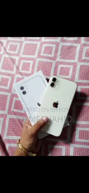 Apple iPhone 11 (Used)