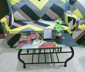 টি টেবিল