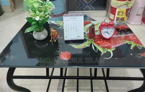 টি টেবিল
