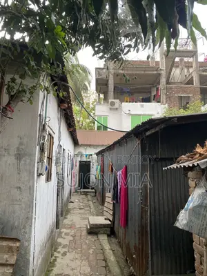 বাড়ীসহ জমি বিক্রি