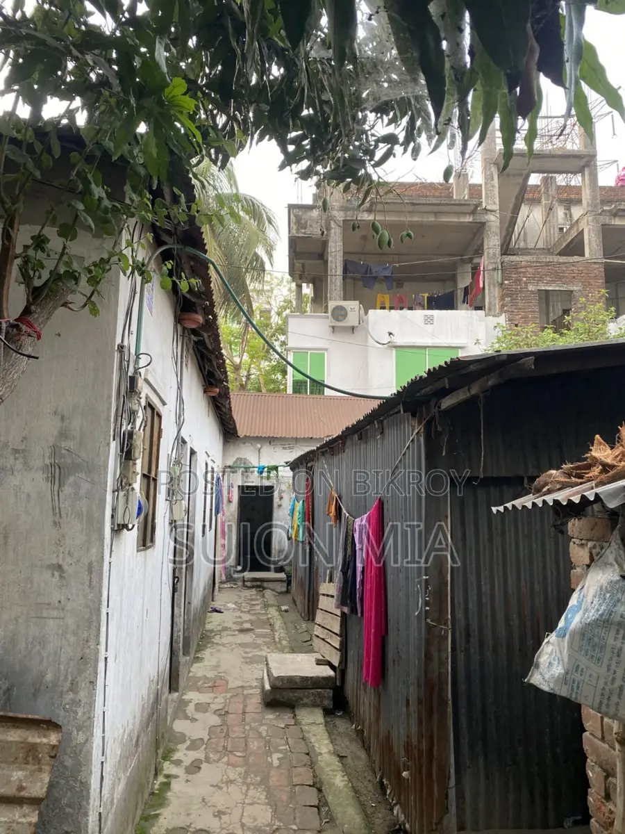 বাড়ীসহ জমি বিক্রি