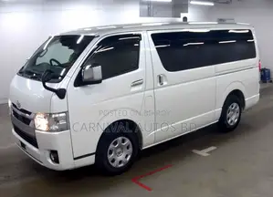 Toyota Hiace GL DUAL AC 3.5 2021