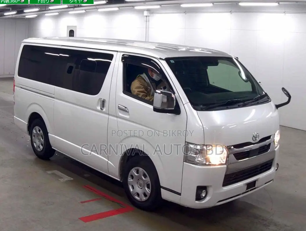 Toyota Hiace GL DUAL AC 3.5 2021