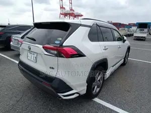 Toyota RAV4 G edition Hybrid 2020