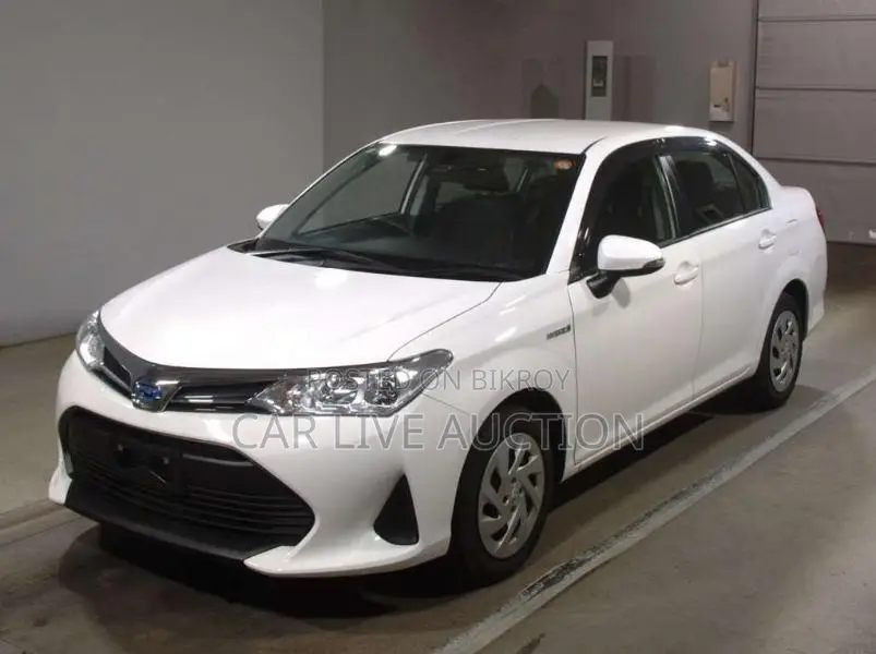 Toyota Axio hybrid Ready 2020