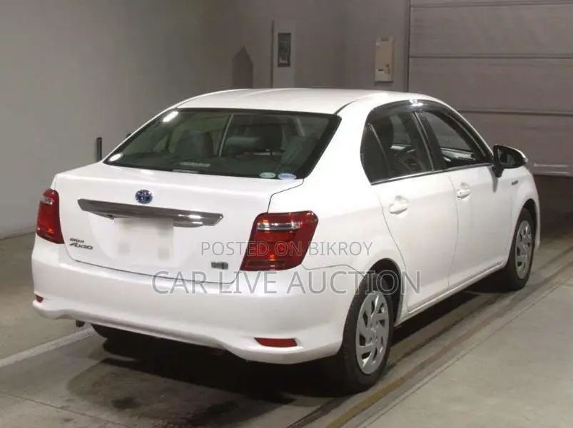 Toyota Axio hybrid Ready 2020