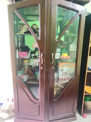 বেশ ভালো শোকেস