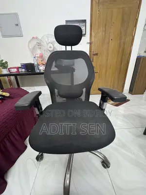 চেয়ার টেবিল