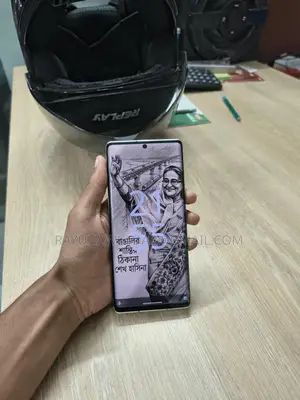 SHARP Aquos R6 (Used)