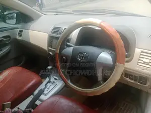 Toyota Axio 2010