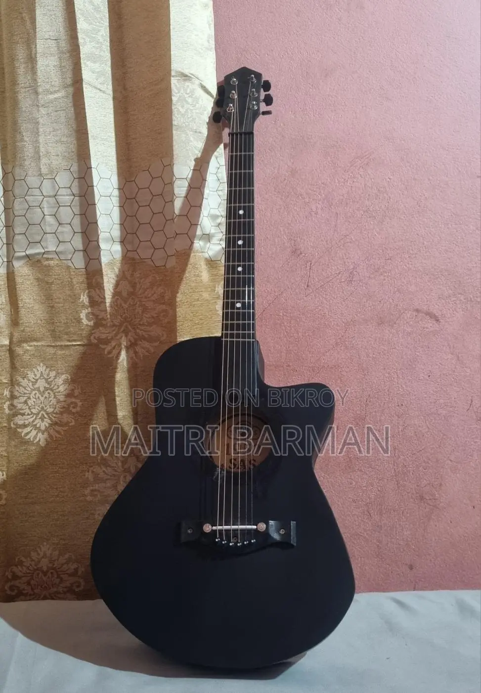 GUITAR FOR SALE