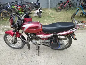 Bajaj CT 100 2005