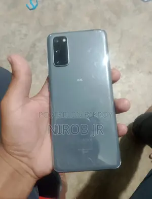 Samsung Galaxy S20 (Used)