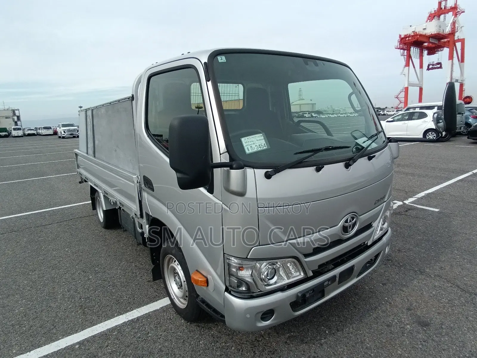Toyota Dyna Truck Silver 4 Point 2021