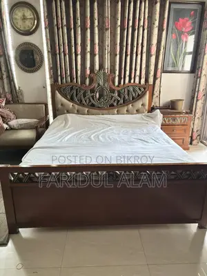 চমৎকার খাট এথেনাস এর