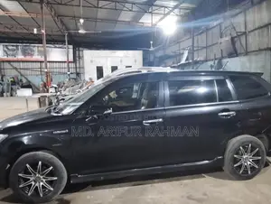 Toyota Corolla Fielder 1.5 Hybrid FWD 2014 Black