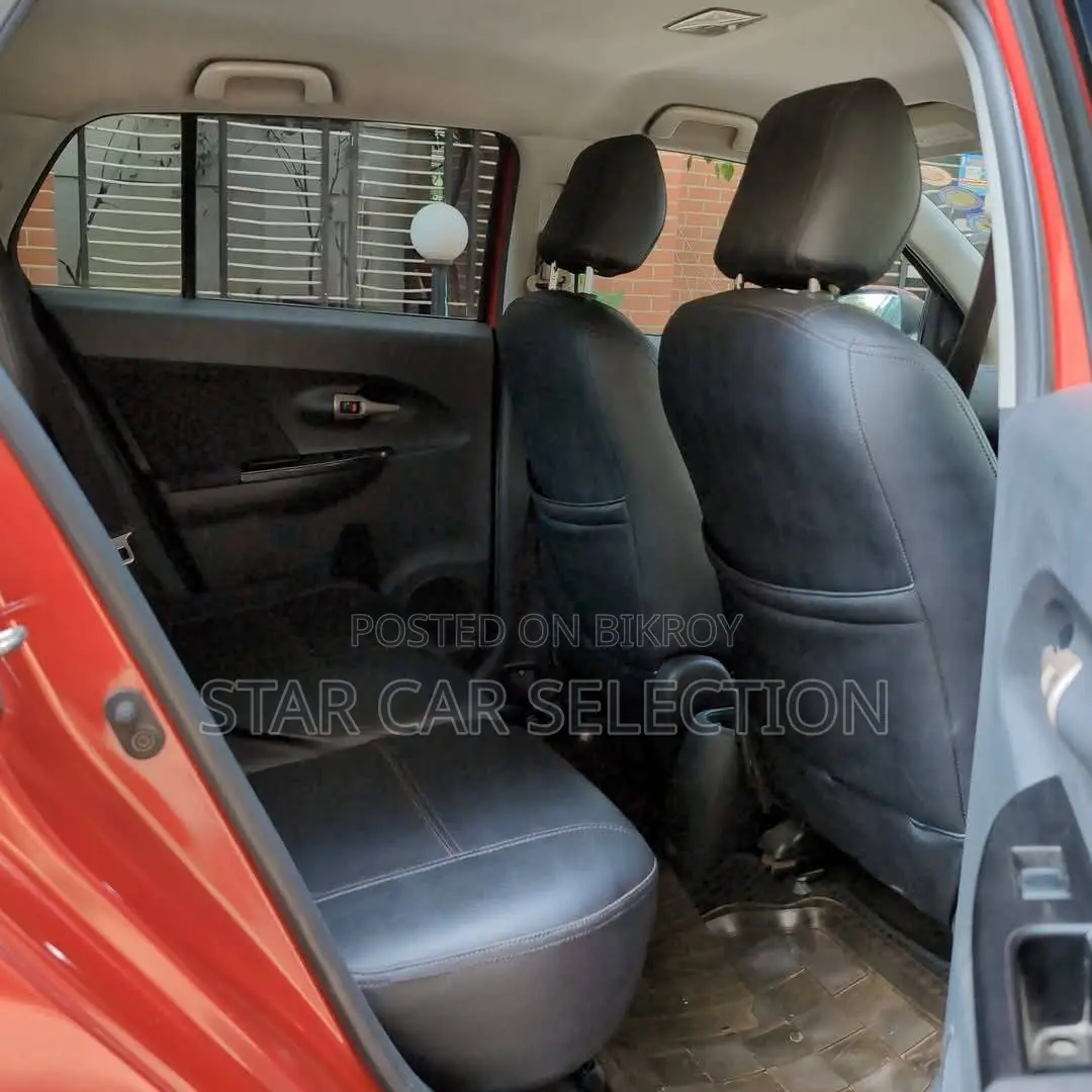 Toyota ist G PKG. 2010